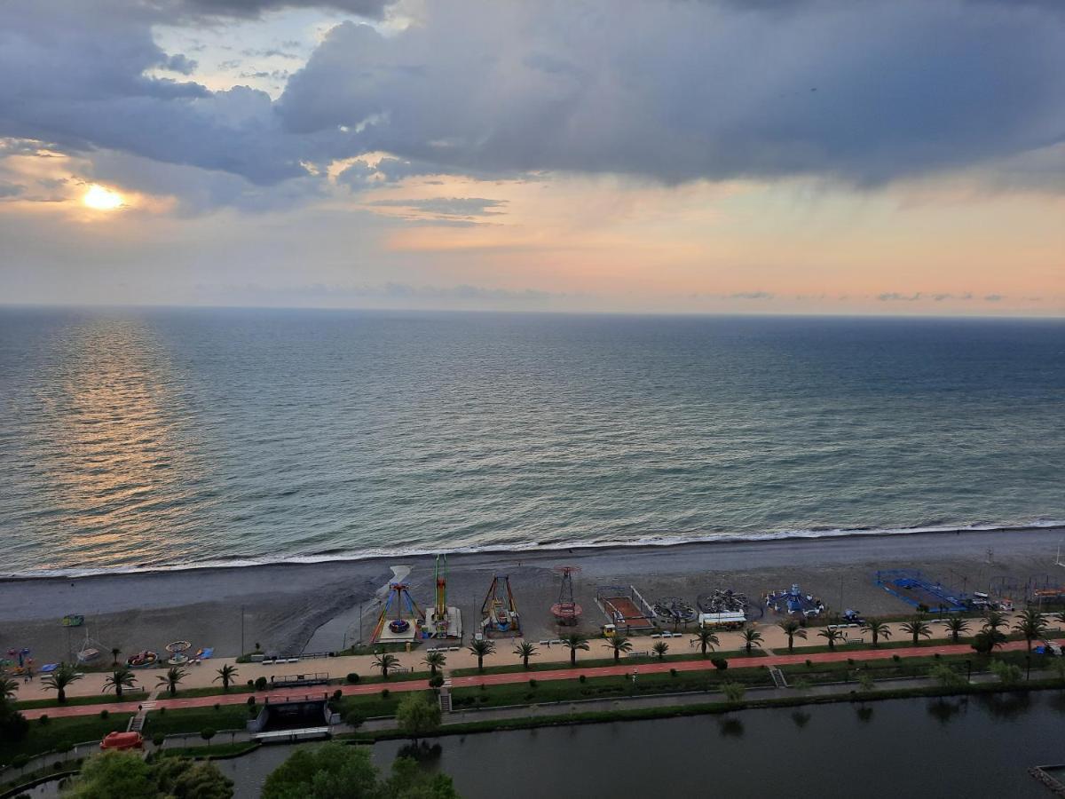 The Best Beach Aparthotel Orbi City 바투미 외부 사진